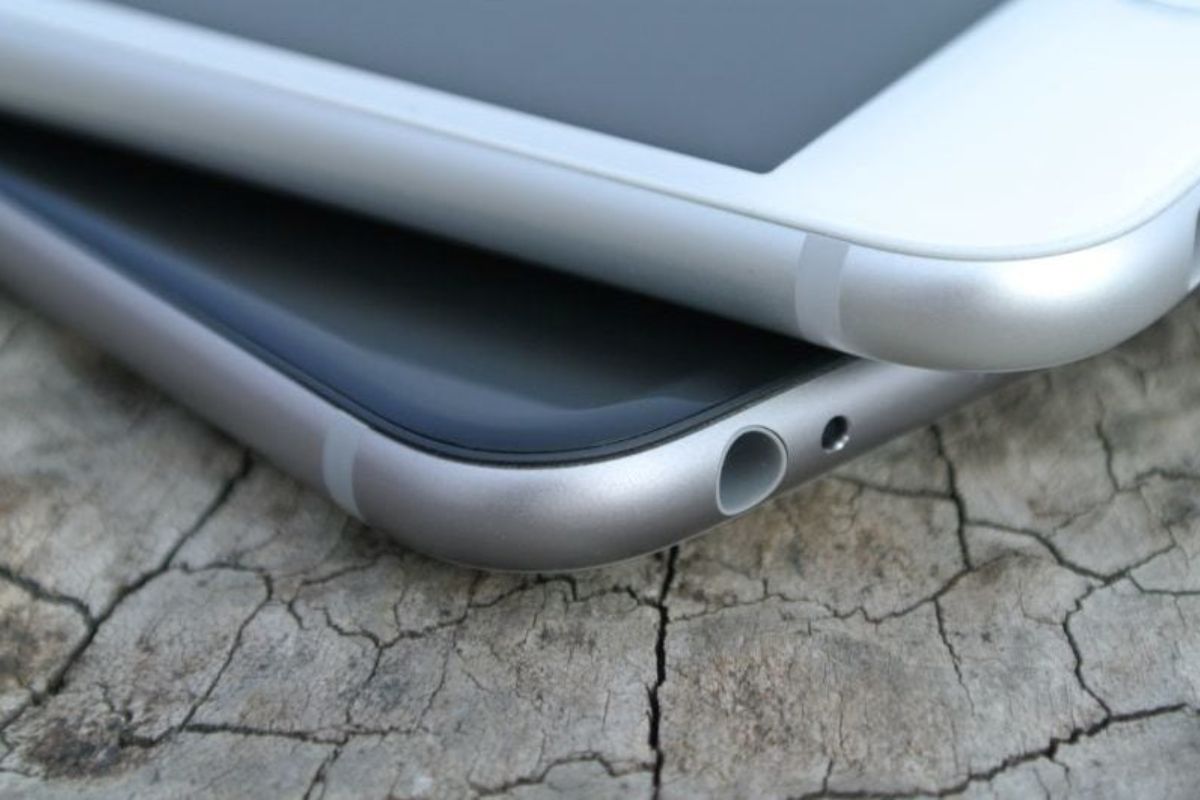 10 Surprising Facts About Apple iPhones You Probably Didn’t Know