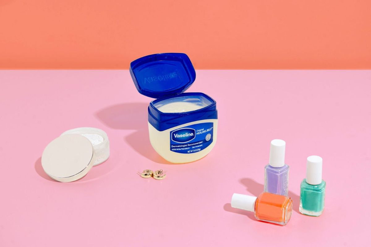 30+ Clever Vaseline Uses You Probably Never Knew
